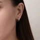 Серьги - кольца "Love" в желтом золоте (фианиты) с07652 Онікс - изображение 2