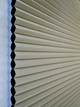 Беспроводные тканевые сотовые шторы-плиссе Redi Shade Easy Lift Trim-at-Home Светоблокирующие 53х162 см Натуральный бежевый - изображение 6