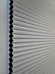 Бездротові тканинні стільникові штори-плісе Redi Shade Easy Lift Trim-at-Home Светоблокирующие 70х162 см Натуральний білий - зображення 7