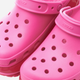 Chodaki damskie Crocs 207988-JUICE 36-37 Różowe (196265257089) - obraz 7