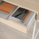 Письмовий стіл IKEA ALEX 132х58 см біла морилка/імітація дуба (604.735.29) - изображение 2