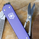 Складной нож-брелок VICTORINOX Classic Alox Electric Lavender 5 функций 4 см, нержавеющая сталь X50CrMoV15 - изображение 3