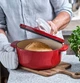 Каструля с крышкой KitchenAid CC006060-001 26 см 5.2 л красная 4755272 - изображение 6