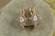 Серьги Xuping Jewelry Капелька в ободке с шипами 2 см золотистые - изображение 1