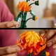 Конструктор LEGO Botanicals Хризантема 278 деталей (10368) - изображение 6