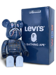 Статуэтка Bearbrick x BAPE x Levis 400% 28 см Medicom Toy Акула в костюме. - изображение 7