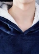 Плед Толстовка с Капюшоном и Рукавами Huggle Hoodie 3-в-1 (Синий) Плед с Рукавами Двухсторонний Теплый Худый Халат Домашний 80*100 см one size - изображение 3