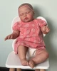 Реалистичная кукла Reborn Baby малыш Pickle в полный рост 60 см (набор одежды в подарок) - изображение 1