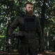Бронежилет 6-го класса Ukrarmor (легкий). Вес 5,3 кг. Керамические бронеплиты 2.4 кг (карбид кремния). Черный Универсальный M-XXL (регулируется сзади и на плечах) - изображение 14