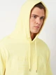 Худи мужское GANT Reg Tonal Shield Hoodie 2037020-778 XL Желтое (7325707672910) - изображение 4