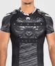 Рашгард Venum Gorilla Jungle Rashguard Short Sleeves Black White (VENUM-05077-108-M) - изображение 1