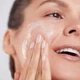 Ежедневный очиститель кожи Elemis Dynamic Resurfacing Facial Wash 200 мл (641628401789) - изображение 2