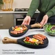 Деревянная доска для подачи блюд Куриная ножка Teslyar сервировочная ножка 35х20 см (KB0011) - изображение 4