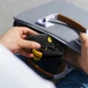 Геймпад Ipega PG-9211B чёрно-желтый в комплекте с кейсом на карабине - изображение 9