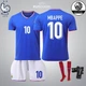 Комплект футбольная форма детская Lion SPORT Mbappe (Мбапе) 10 с гетрами (размер 34-38) Сборная Франции и щитками, сезон 24/25, 22 размер, рост 125-130 см, синяя с белым - изображение 1