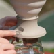 Иммерсионный пуровер для заваривания кофе V60 Hario SSDC-02-JAW-EU с клапаном, 200 мл, керамика - изображение 6