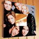 Зеркало "Герои сериала Друзья. Friends" стильное украшение интерьера спальни, кафе, бара, подарок фанатам - изображение 1