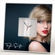 Часы "Певица Тейлор Свифт. Taylor Swift" подарок для фанатов поп-музыки, украшение интерьера в спальню, бар, клуб, кафе - изображение 1