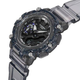 Годинник CASIO GA-2200SKL-8A в чоловічому виконанні має прозорий корпус чорного кольору. - зображення 2