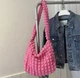 Жіноча сумка-хобо (hobo bag, мішок) "Стьобана" через плече Рожевий, WUKE - зображення 3