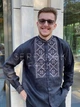 Чорна чоловіча вишиванка лляна преміум класу "Лев" сорочка вишита гладдю 12771-50 (M) - зображення 1
