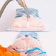 Вакуумні пакети для подорожей The Chestnut (9 штук), з клапаном для пилососа. Прозорі, багаторазові пакети для зберігання одягу, рушників, наволочок - зображення 4