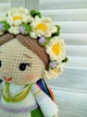 Вязаная игрушка "Украиночка в веночке с ромашками" интерьерная кукла, сувенир, 23 см, ручная работа, производство Украина - изображение 3