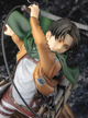 Коллекционная фигурка Леви Аккерман на бревне Атака на титанов ABC Attack on Titan 28 cm - изображение 2