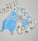 Букет подарков для малышей с пледом пеленками и аксессуарами a.l.babybox Белые звезды на голубом №2 - изображение 12
