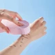 Губка-пілінг для тіла, масажна мочалка відлущувальна з петелькою для підвішування, Рожевий - зображення 3