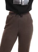 Штани жіночі коричневі MOM пояс на резинці 4901-2 2XL - зображення 4