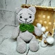 М'яка іграшка ручної роботи Котик плюшевий амігурумі в'язана Hand Made 20 см 202-23-1 - зображення 3