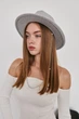Шерстяная шляпа Федора с декором и цепочкой PEARL WOOL HAT серая - изображение 3