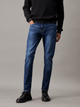 Jeansy slim fit męskie Calvin Klein Jeans J30J324849-1BJ 34/30 Granatowe (8720109360592) - obraz 1