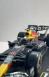 Автомодель Red Bull RB18 #11 F1 2022 Bburago 1:43 - изображение 7