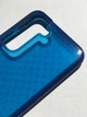 Чехол противоударный Tech21 Evo Check для Samsung Galaxy S22 (S901) Blue T21-9408 - изображение 7