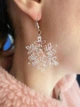 Серьги Снежинка с бело-розовыми блёстками - изображение 4