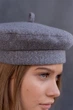 Берет женский из кашемира D.Hats серого цвета - изображение 4