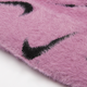 Детская демисезонная шапка-бини с помпоном для девочки Nike K Nk Peak Beanie Sc Pom F24 FZ3062-523 54-56 Лиловый (197601313247) - изображение 3