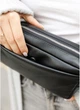 Жіноча шкіряна сумка бананка Sambag 24х16х6 см 000305462 - зображення 4