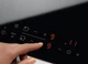 Электрическая варочная поверхность Electrolux EHF6343FOK - изображение 3