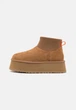 Женские угги UGG Classic Mini Dipper Chestnut Коричневый 36 1168170 - изображение 1