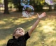 Детский автоматический пистолет генератор для мыльных пузырей Bubble machine toy на батарейках Голубой (746) - изображение 5
