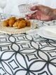 Скатерть водоотталкивающая Delux Textil Орнамент новый 140 х 110 см (366532) - изображение 4