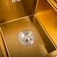 Кухонная мойка Platinum Handmade PVD медная 580x480x220 R (3,0/1,5 мм корзина и дозатор в комплекте) - изображение 6