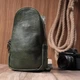 Женская сумка через плечо из экокожи вертикальная компактная с карманами для карт зеленая 66886 - изображение 8