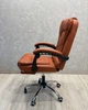 Комп'ютерне крісло офісне Malatec 1655 Світло-коричневий для керівника та персоналу - зображення 4