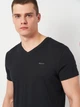 Набор футболок нательных мужских хлопковых GANT V-Neck T-Shirt 2-Pack 900002018-111 S 2 шт Белый/Черный (7325707122163) - изображение 6