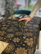 Скатерть водоотталкивающая новогодняя Delux Textil Ночные снежинки 140 х 110 см (367857) - изображение 2