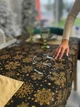 Скатерть водоотталкивающая новогодняя Delux Textil Ночные снежинки 140 х 110 см (367857) - изображение 3